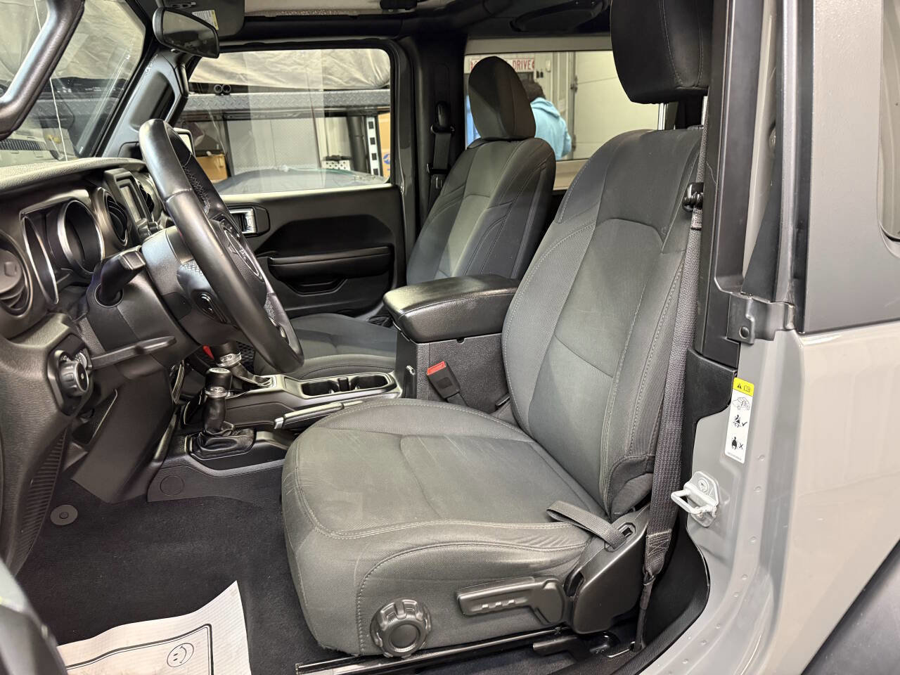 Used 2019 Jeep Wrangler Sport image 28