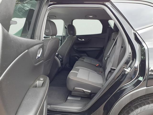 Used 2025 Chevrolet Blazer LT image 11