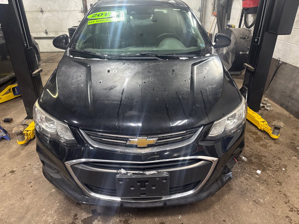 Used 2017 Chevrolet Sonic LT w/ Convenience Package image 1