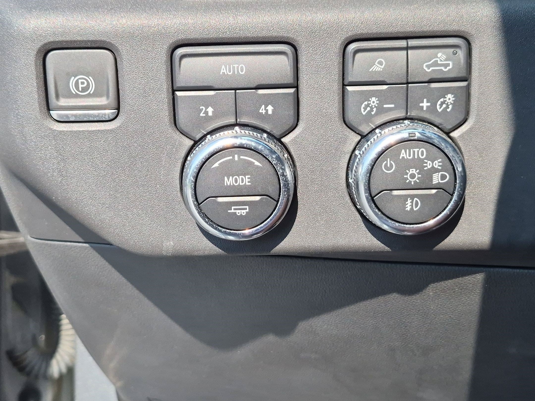 Used 2023 GMC Sierra 1500 SLT w/ SLT Premium Package AWD/4WD image 17