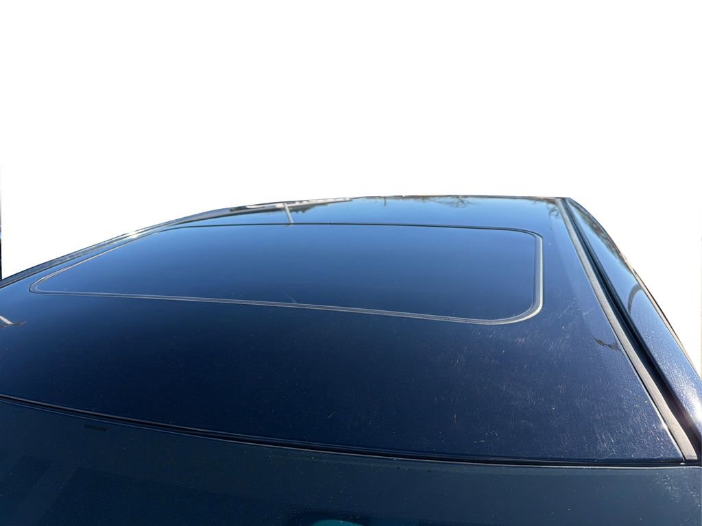 Used 2012 Toyota Camry XLE w/ Convenience Pkg image 13