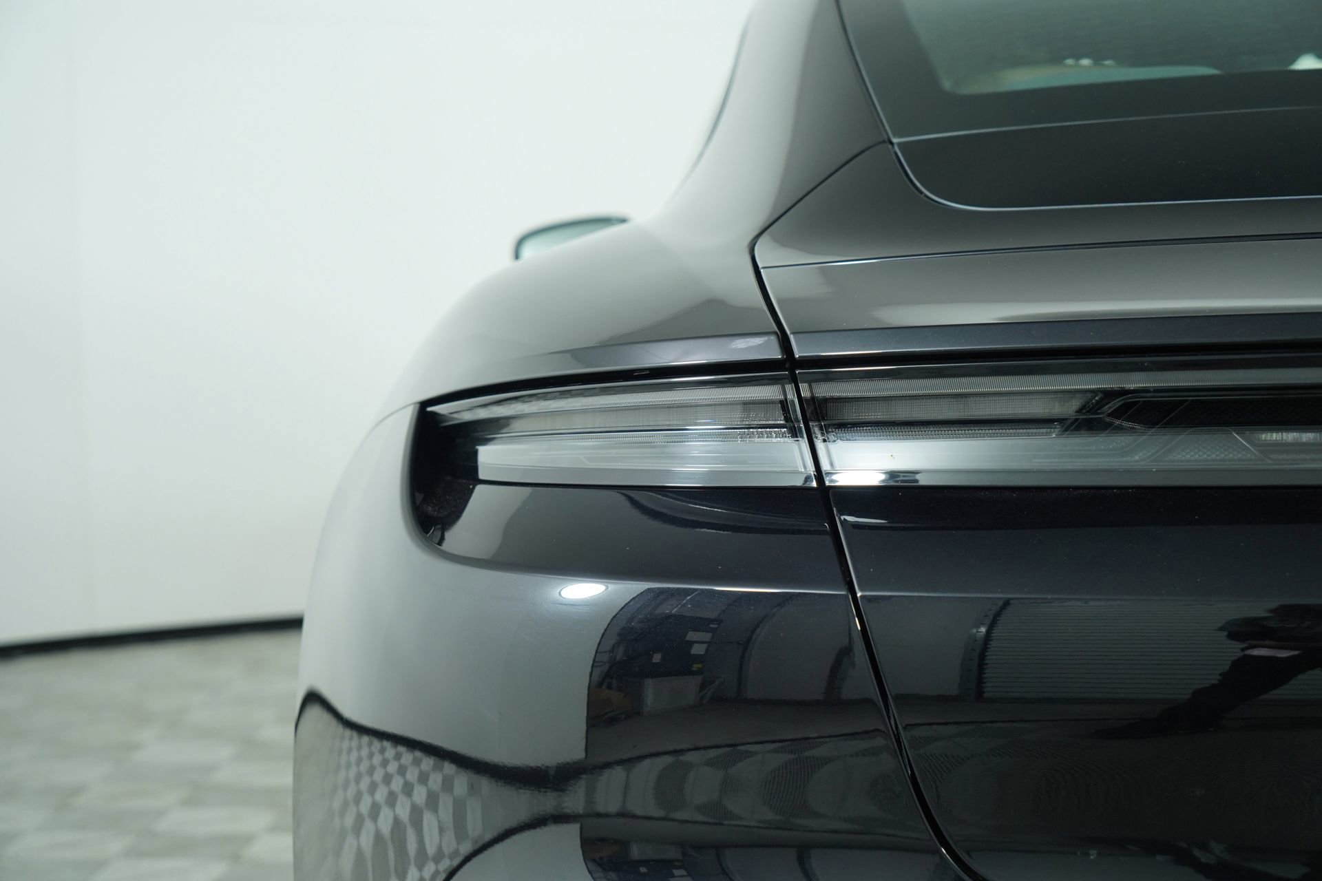 Used 2022 Porsche Taycan image 21