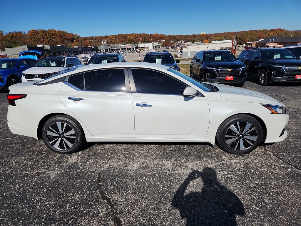 Used 2022 Nissan Altima 2.5 SV image 9