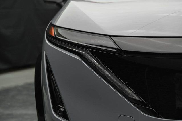 New 2025 Nissan Ariya Platinum image 4