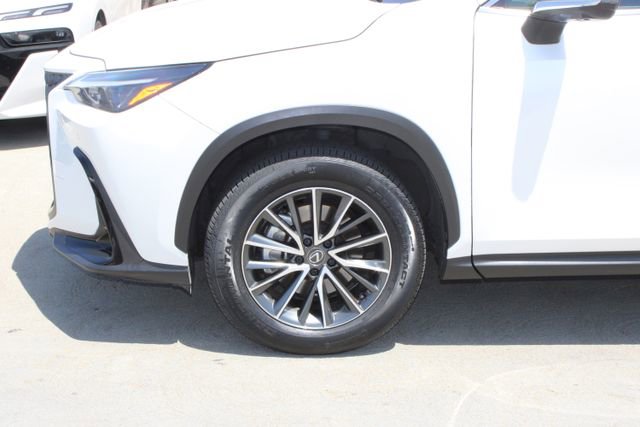 Certified 2024 Lexus NX 350 AWD w/ Vision Package image 4