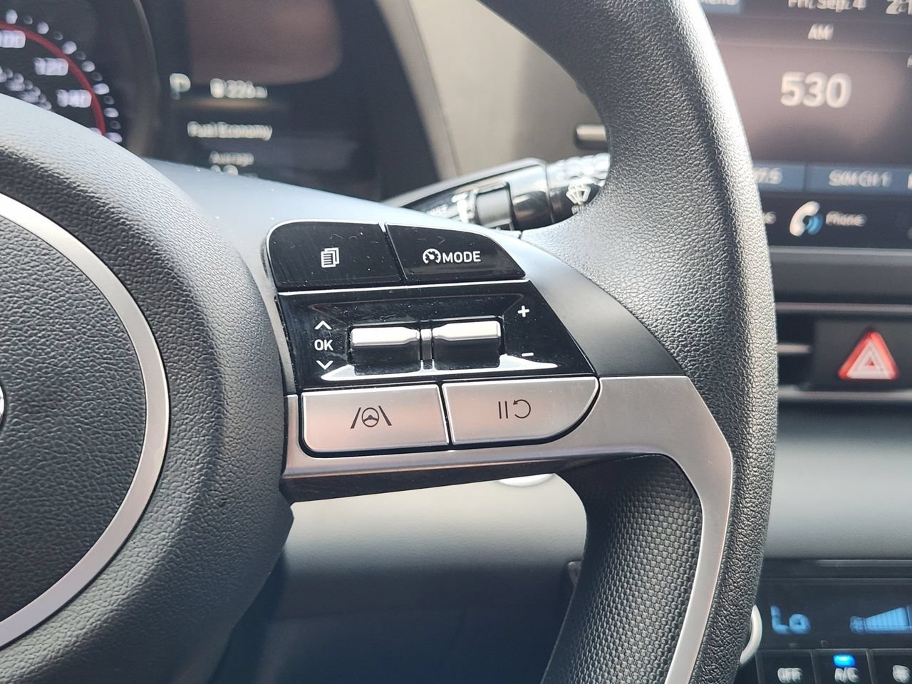 Used 2023 Hyundai Elantra SEL FWD image 28