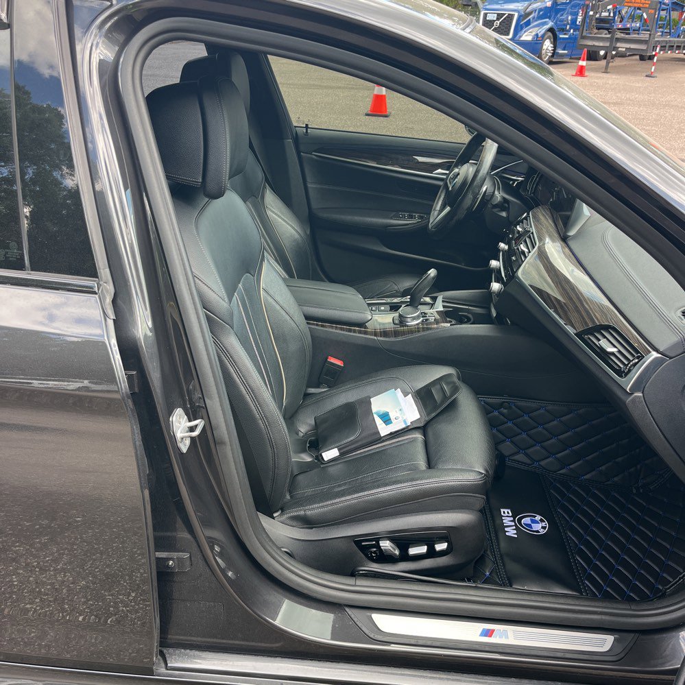 Used 2018 BMW 540i xDrive AWD/4WD image 12