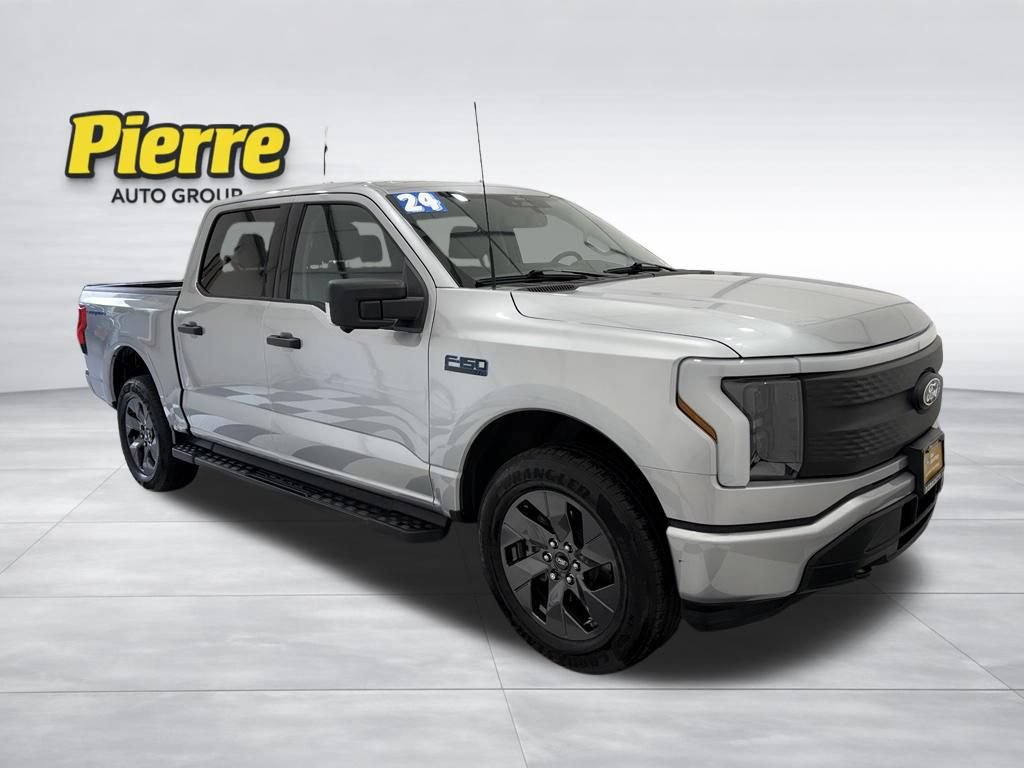 Certified 2024 Ford F150 Lightning XLT w/ Max Trailer Tow Package AWD/4WD image 6