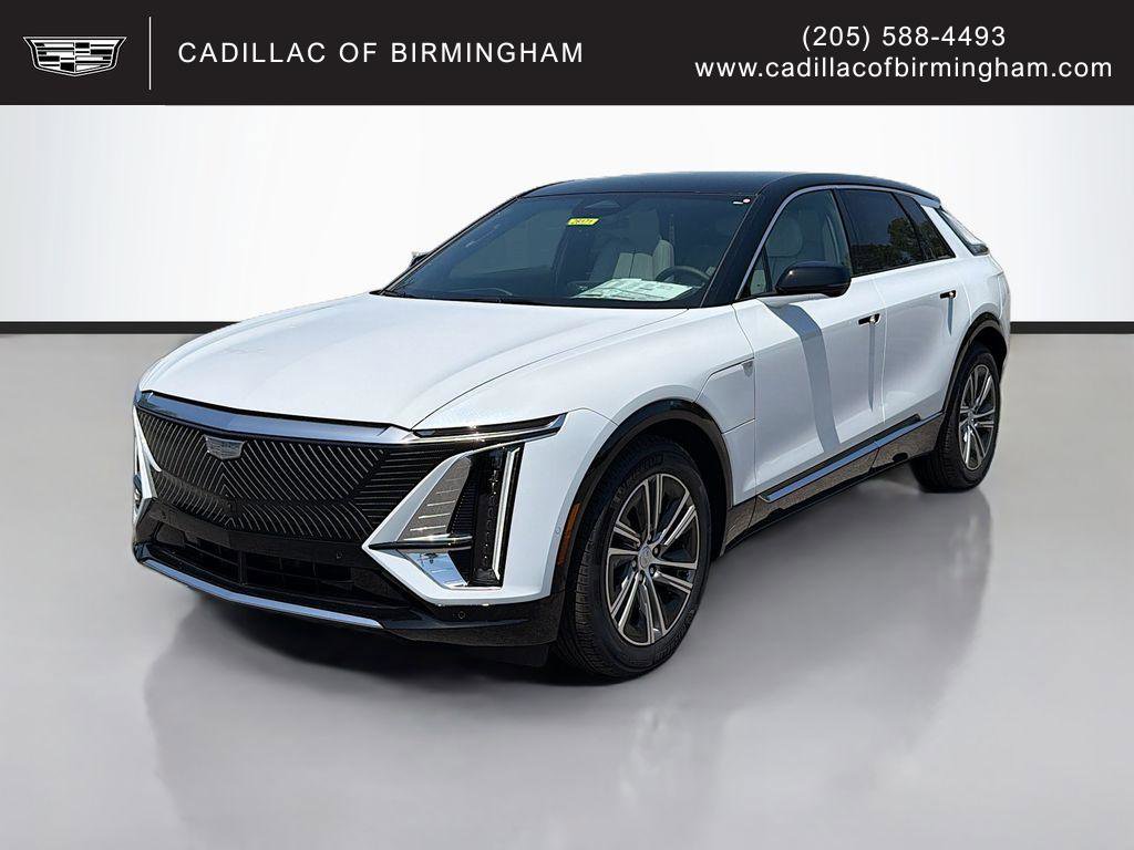 New 2026 Cadillac Lyriq Luxury w/ LPO, Floor Liner Package
