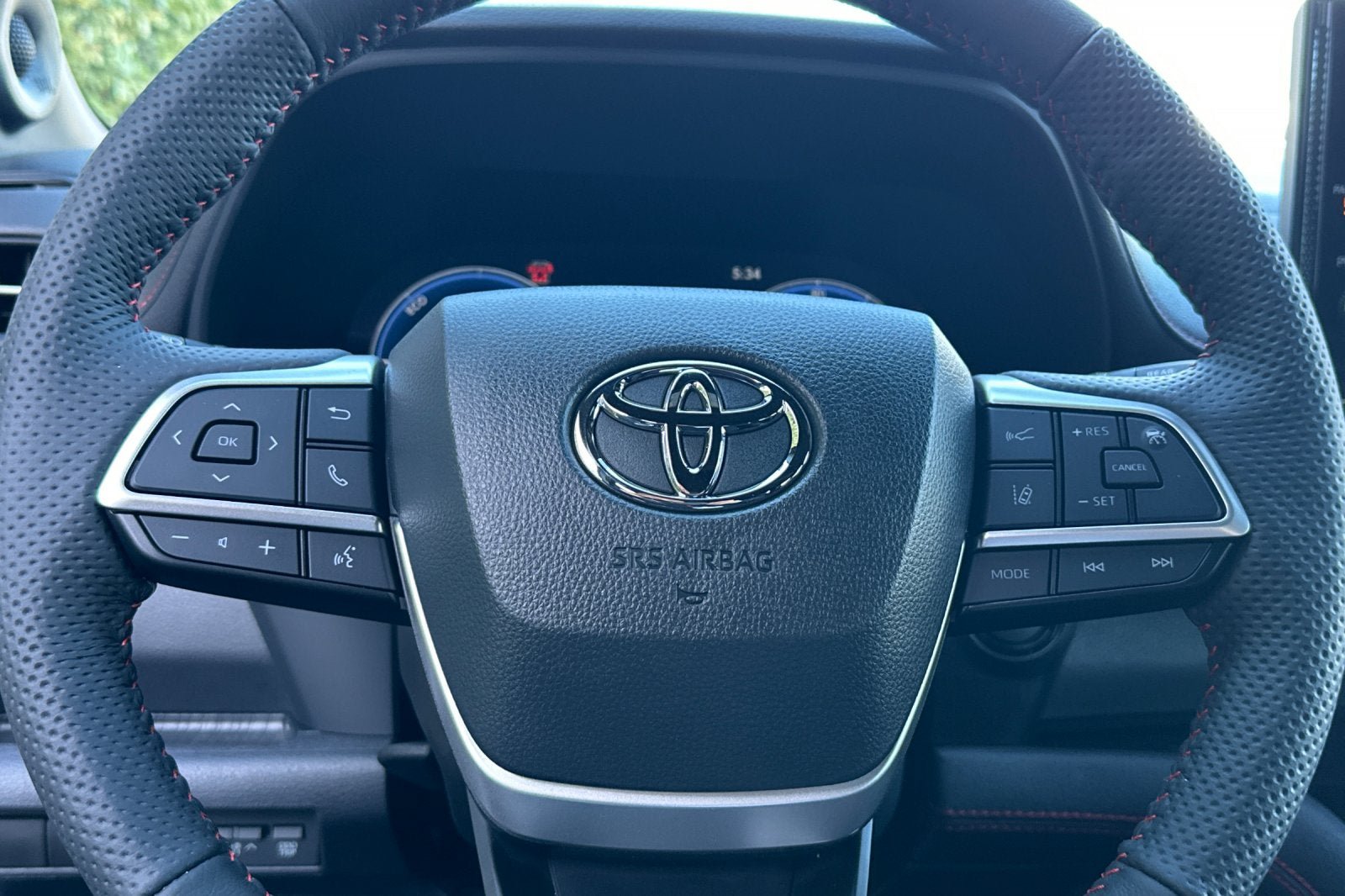 New 2026 Toyota Sienna XSE FWD image 27