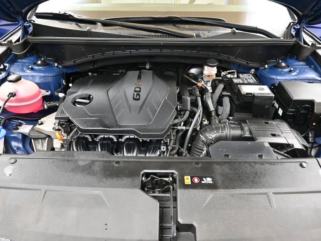 Certified 2023 Hyundai Tucson Limited w/ Winter Package image 9