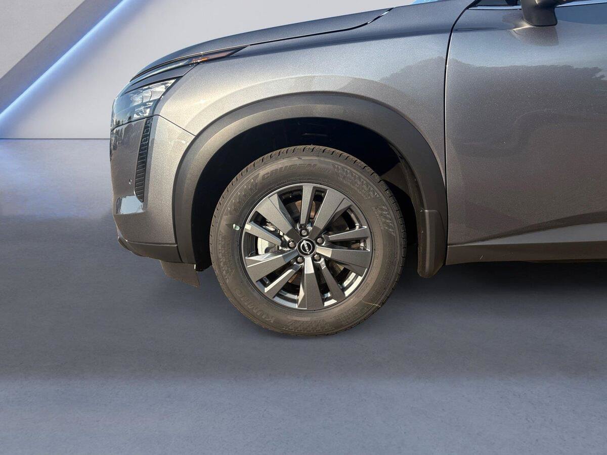 New 2026 Nissan Pathfinder SV w/ SV Premium Package AWD/4WD image 14