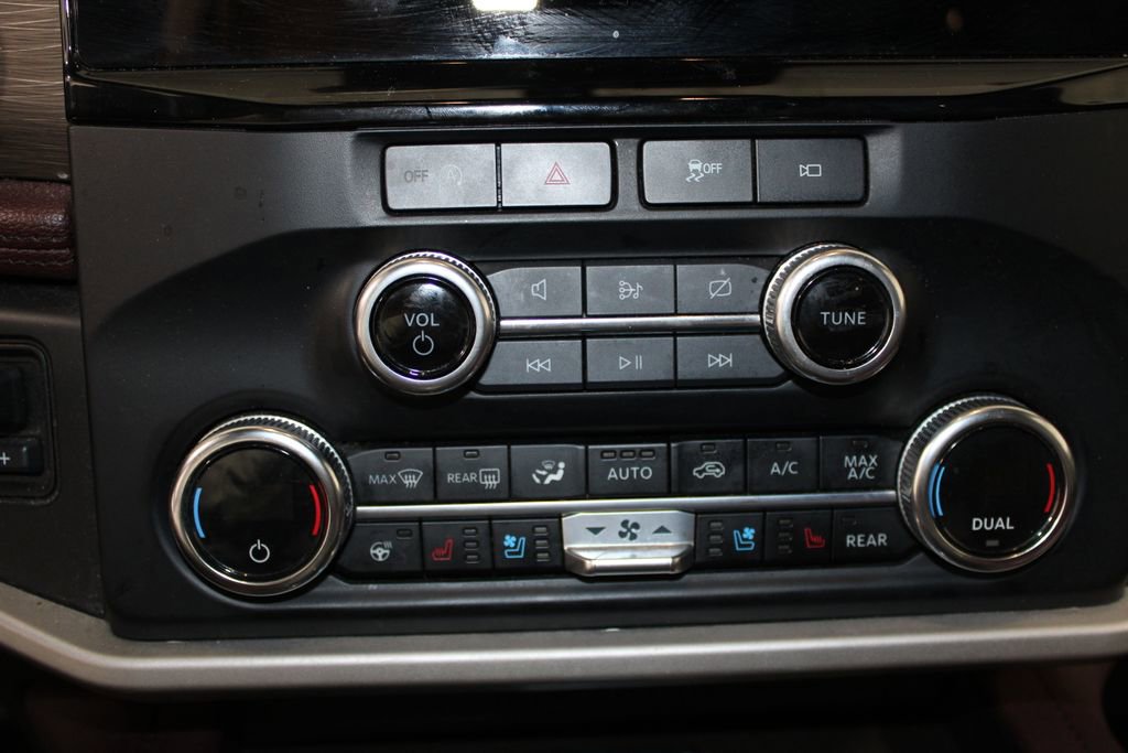 Used 2023 Ford Expedition Max Limited image 30