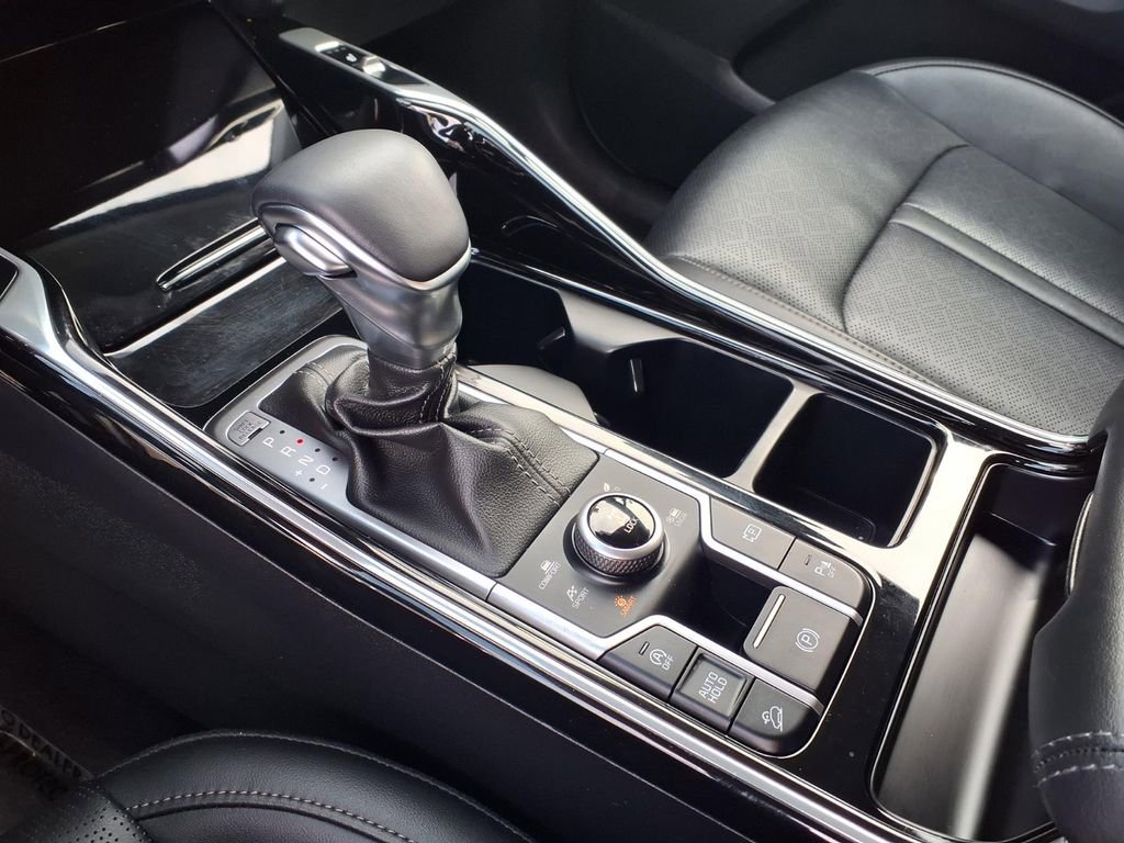 Certified 2023 Kia Sorento SX image 18