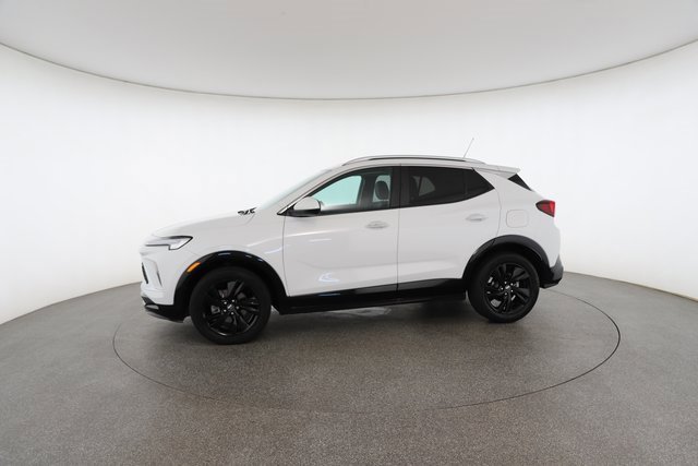 Used 2024 Buick Encore GX Sport Touring image 5