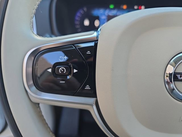 Used 2024 Volvo XC90 T8 Ultimate w/ Lounge Package image 21