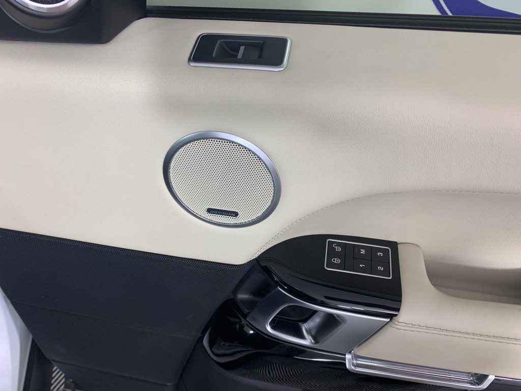 Used 2016 Land Rover Range Rover Long Wheelbase Supercharged image 42