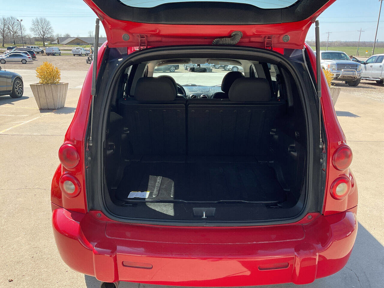 Used 2008 Chevrolet HHR LT image 11