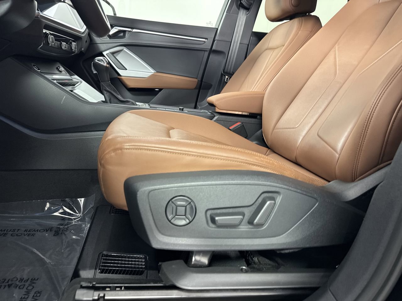 Used 2022 Audi Q3 2.0T Premium Plus w/ Premium Plus Package AWD/4WD image 27