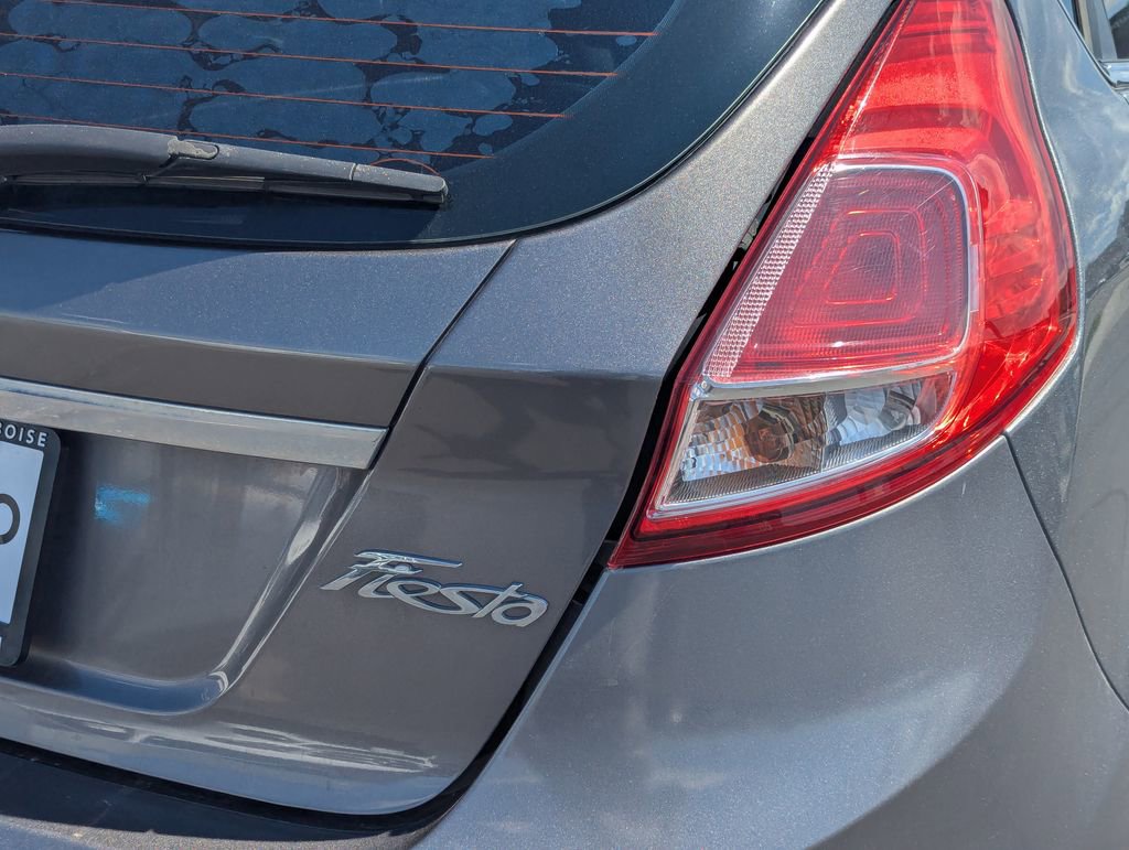 Used 2014 Ford Fiesta Titanium FWD image 5
