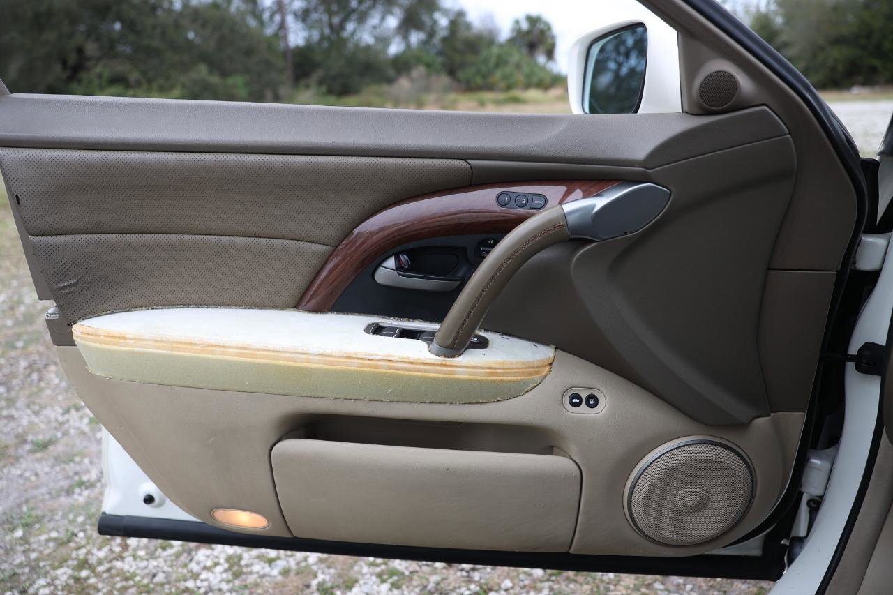 Used 2006 Acura RL image 40