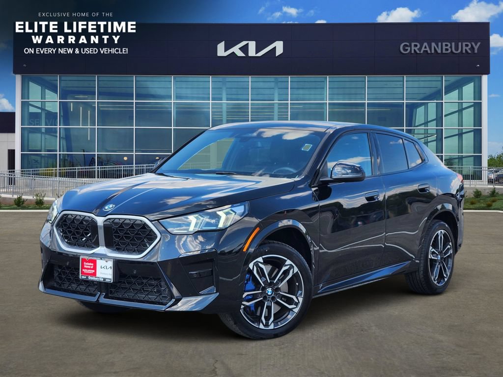 Used 2025 BMW X2 xDrive28i AWD/4WD image 1
