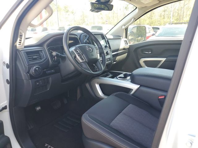 Certified 2024 Nissan Titan SV w/ SV Convenience Package image 13