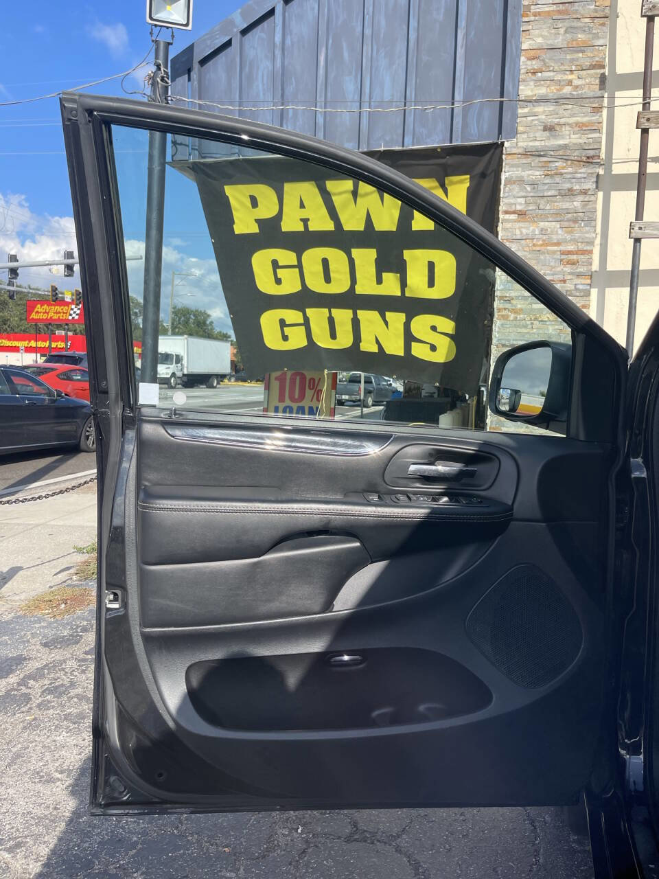 Used 2019 Dodge Grand Caravan SE image 21