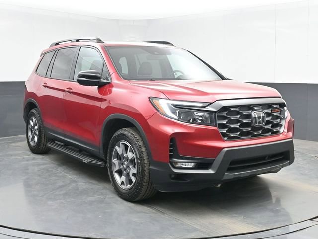 Used 2022 Honda Passport TrailSport image 2