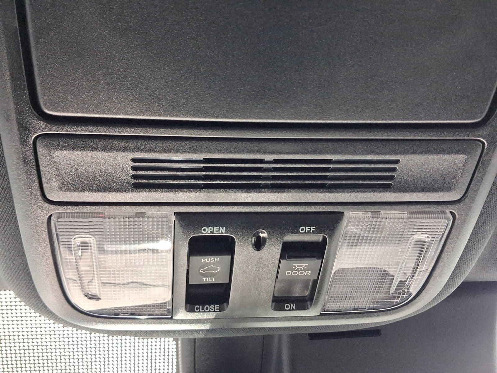 Used 2023 Honda Passport EX-L image 30