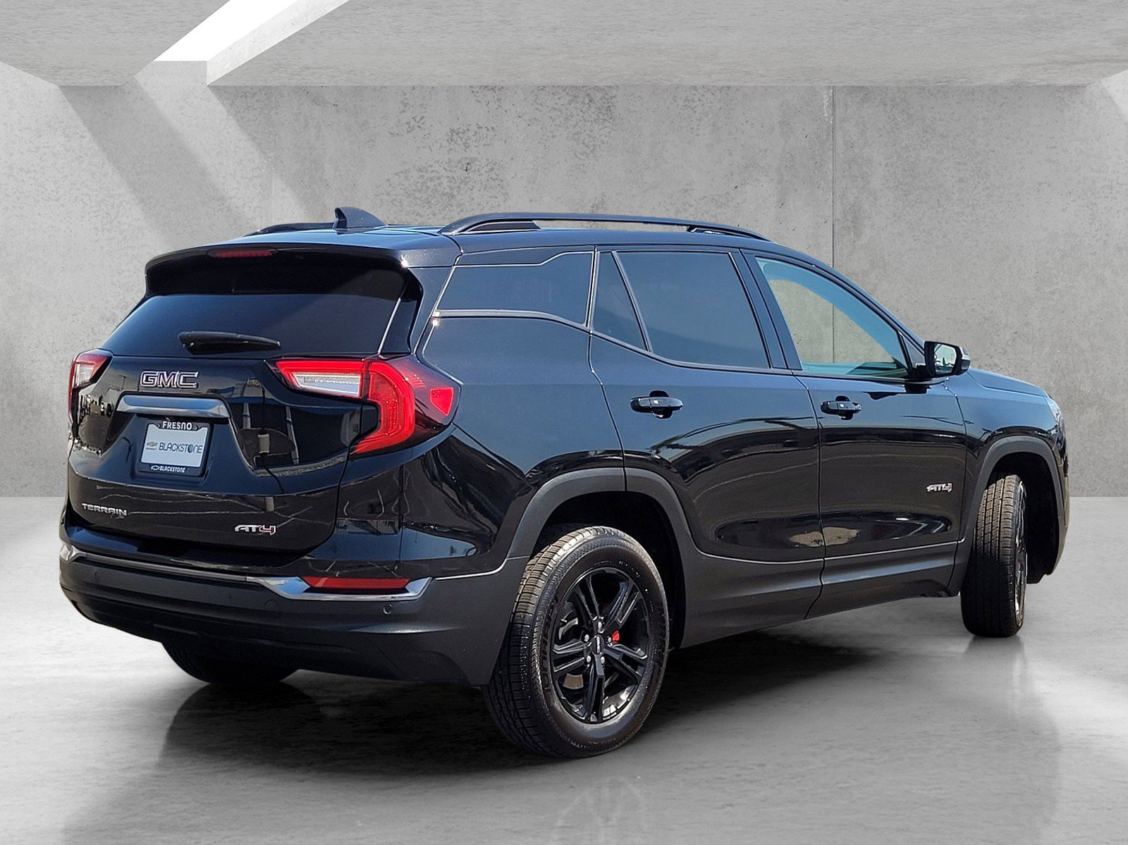 Used 2022 GMC Terrain AT4 w/ Tech Package image 4