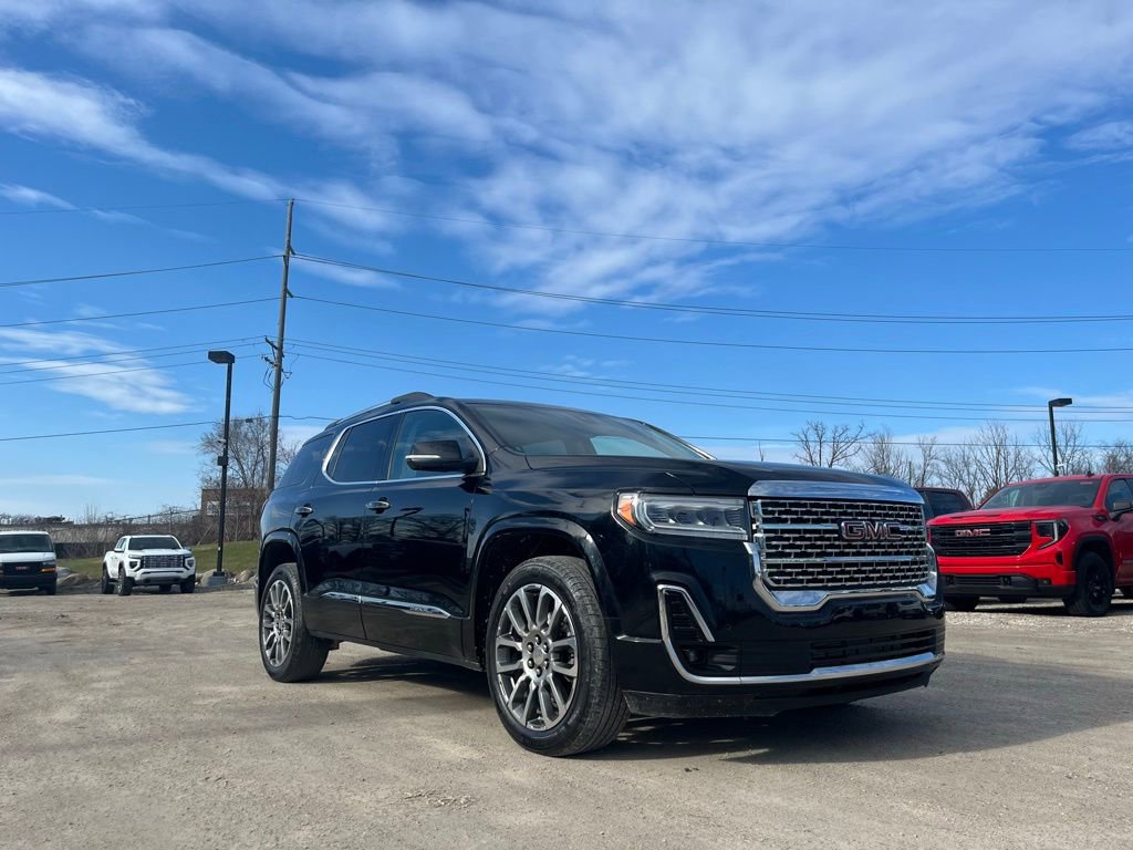 Used 2023 GMC Acadia Denali w/ Trailering Package image 5