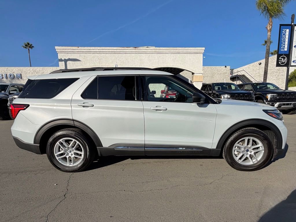 Used 2025 Ford Explorer Active image 9