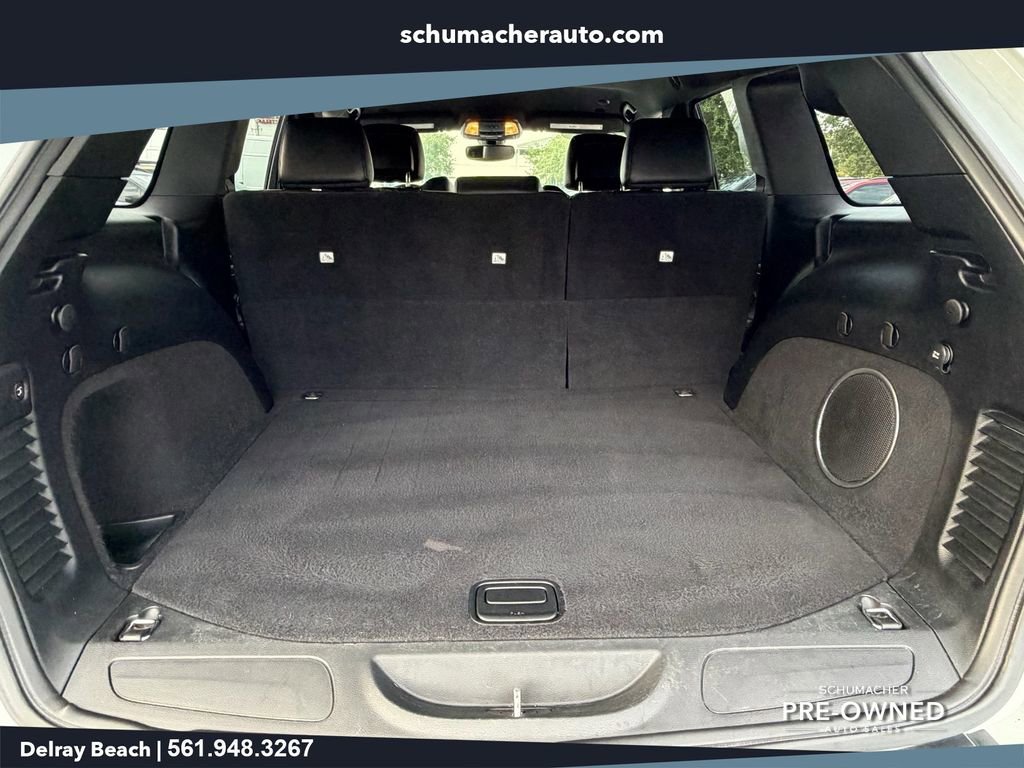 Used 2019 Jeep Grand Cherokee Altitude RWD image 14