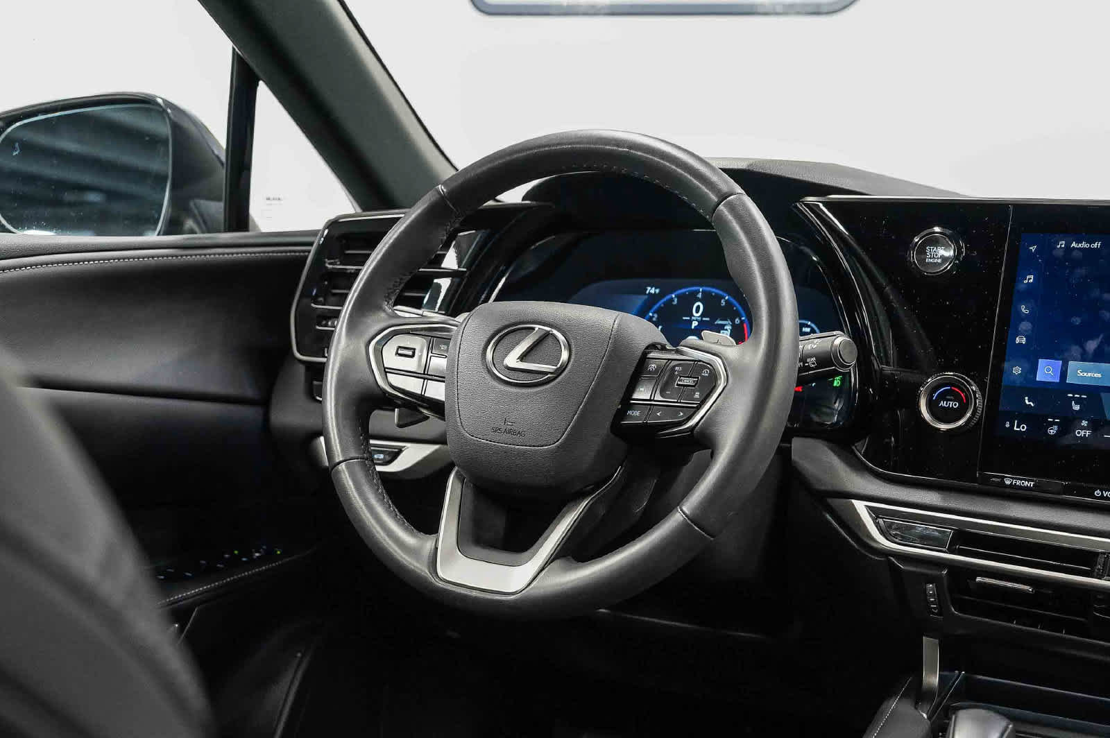 Used 2025 Lexus RX 350 FWD w/ Technology Package image 15