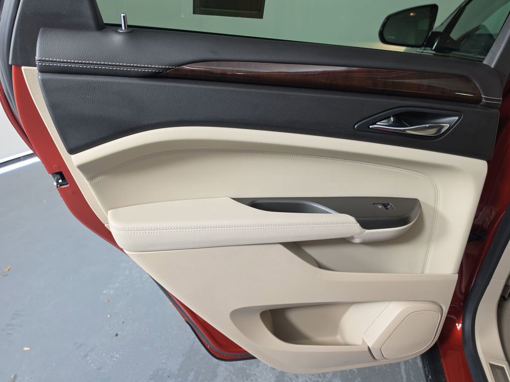 Used 2012 Cadillac SRX Luxury FWD image 30
