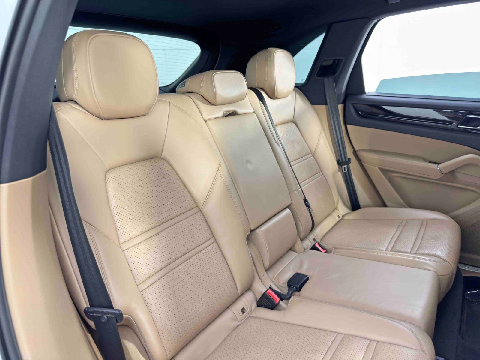 Used 2019 Porsche Cayenne E-Hybrid image 42