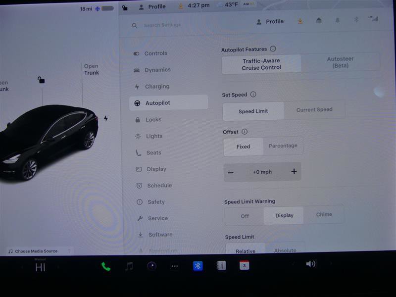 Used 2019 Tesla Model 3 Standard Range Plus image 12