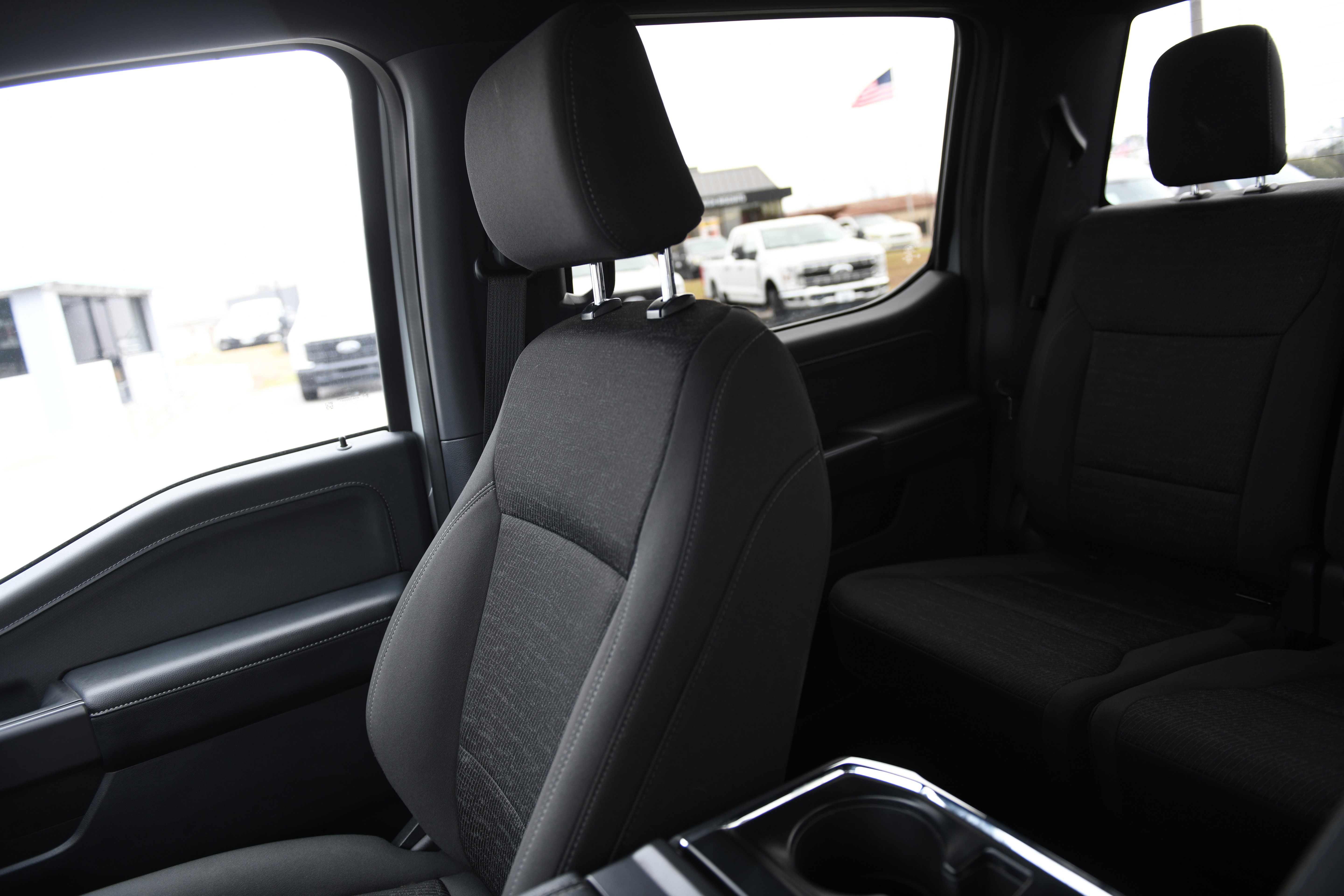 Used 2024 Ford F150 XLT w/ Equipment Group 302A MID image 31