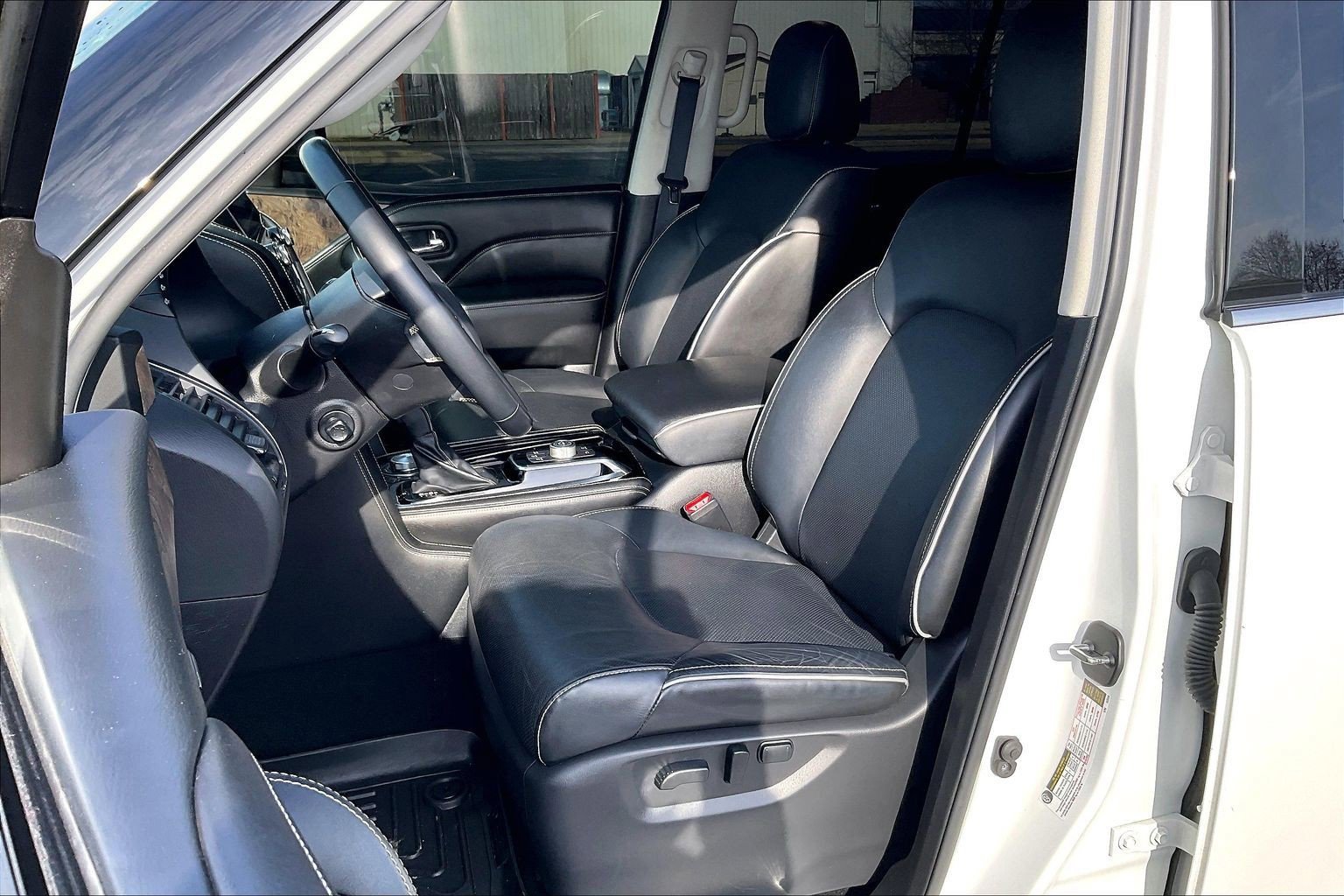 Used 2023 INFINITI QX80 Premium Select w/ Cargo Package image 7