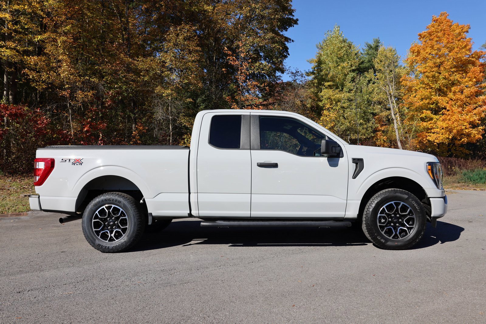 Certified 2023 Ford F150 XL w/ STX Appearance Package image 6