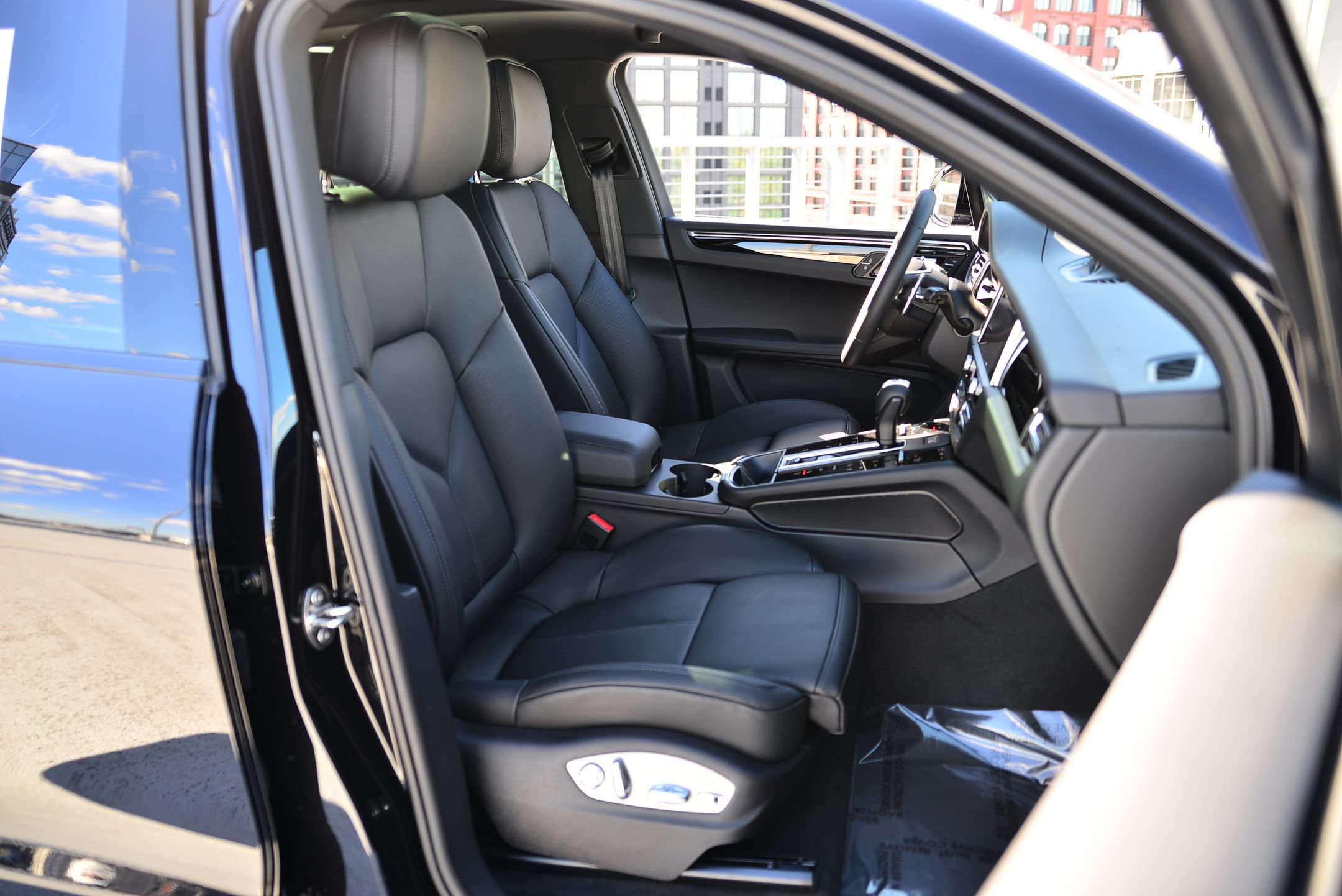 New 2026 Porsche Macan S AWD/4WD image 20
