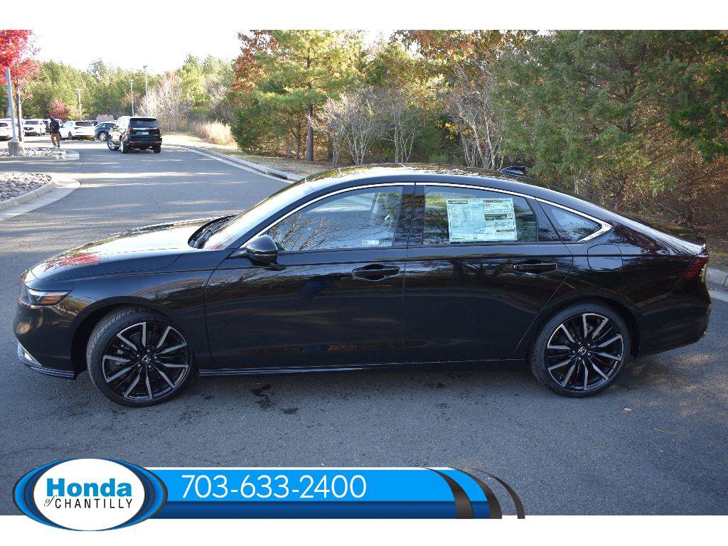 New 2025 Honda Accord Hybrid Touring image 6