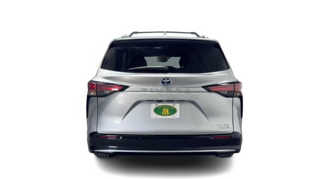 Used 2021 Toyota Sienna Limited FWD image 3