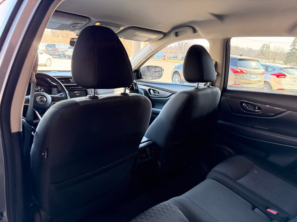 Used 2019 Nissan Rogue S w/ Special Edition Package image 11