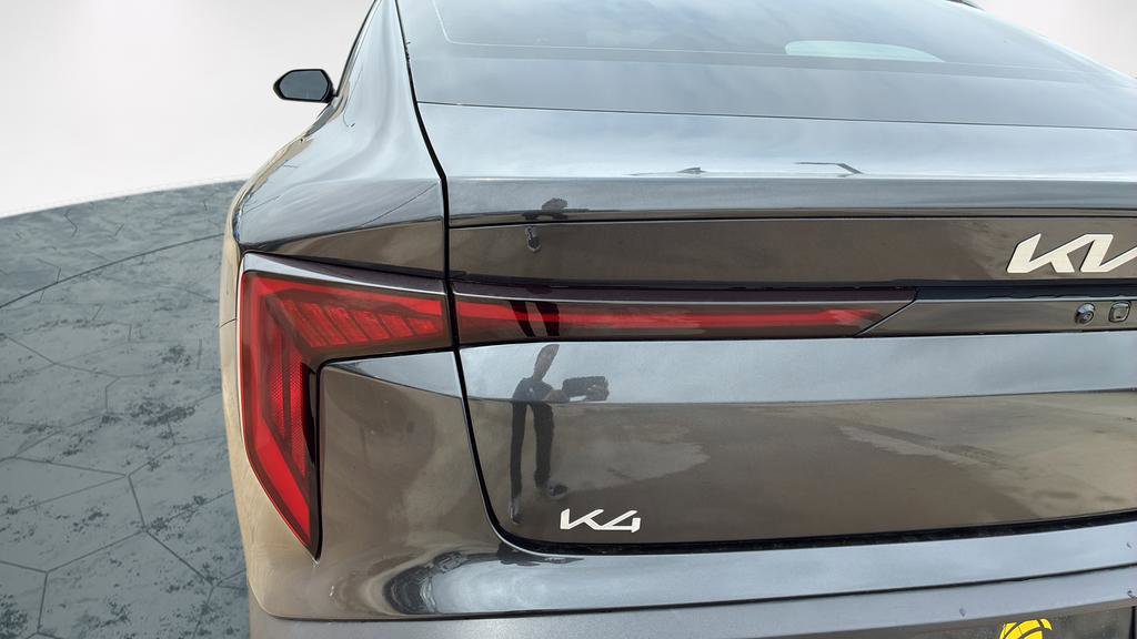 Certified 2025 Kia K4 image 28