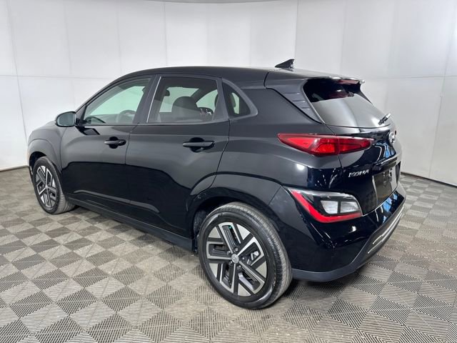 Used 2023 Hyundai Kona SE image 5