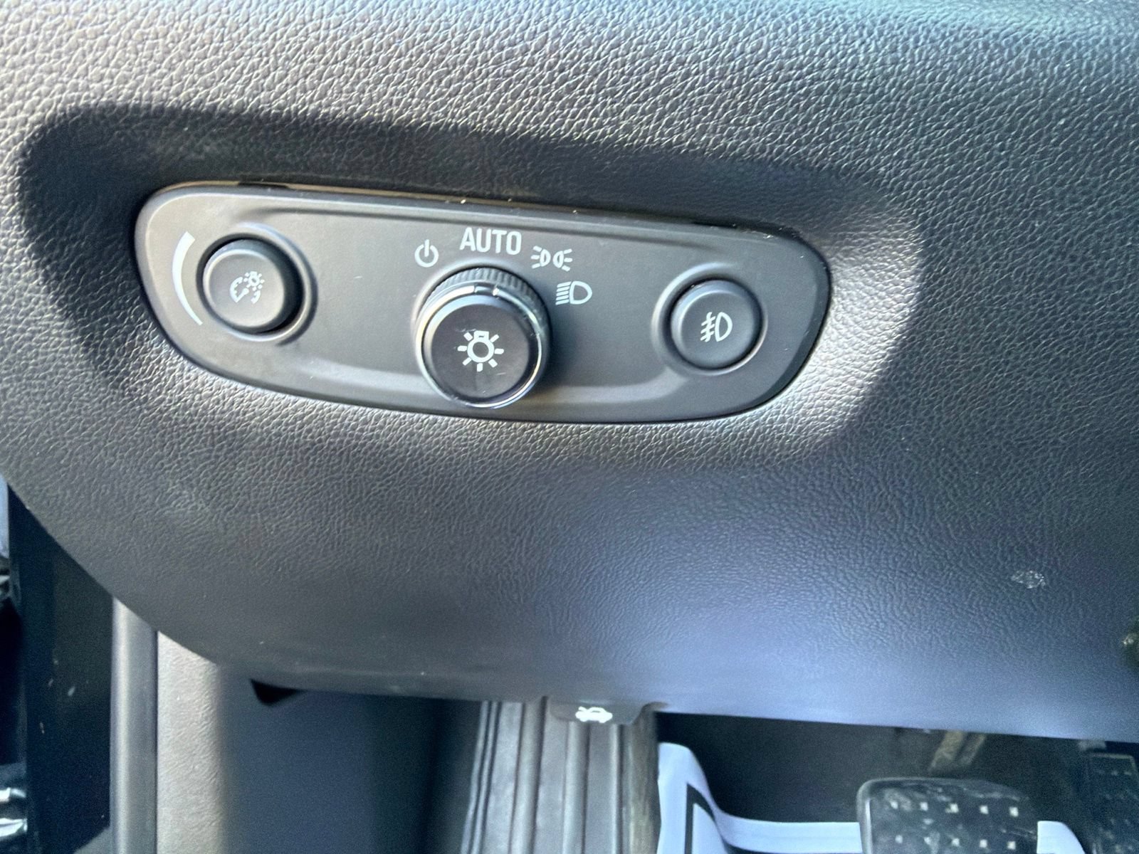 Used 2019 Chevrolet Traverse Premier w/ Redline Edition FWD image 15