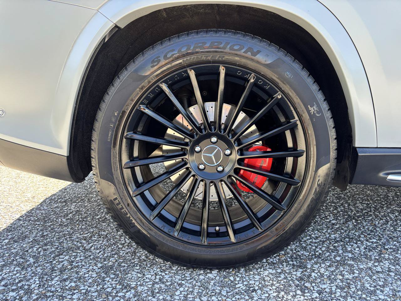 Used 2024 Mercedes-Benz GLS 63 AMG 4MATIC image 42
