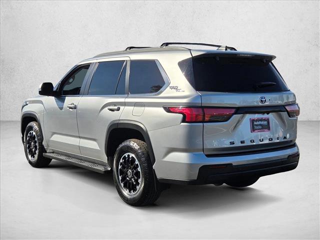 Used 2024 Toyota Sequoia SR5 w/ SR5 Premium Package AWD/4WD image 8